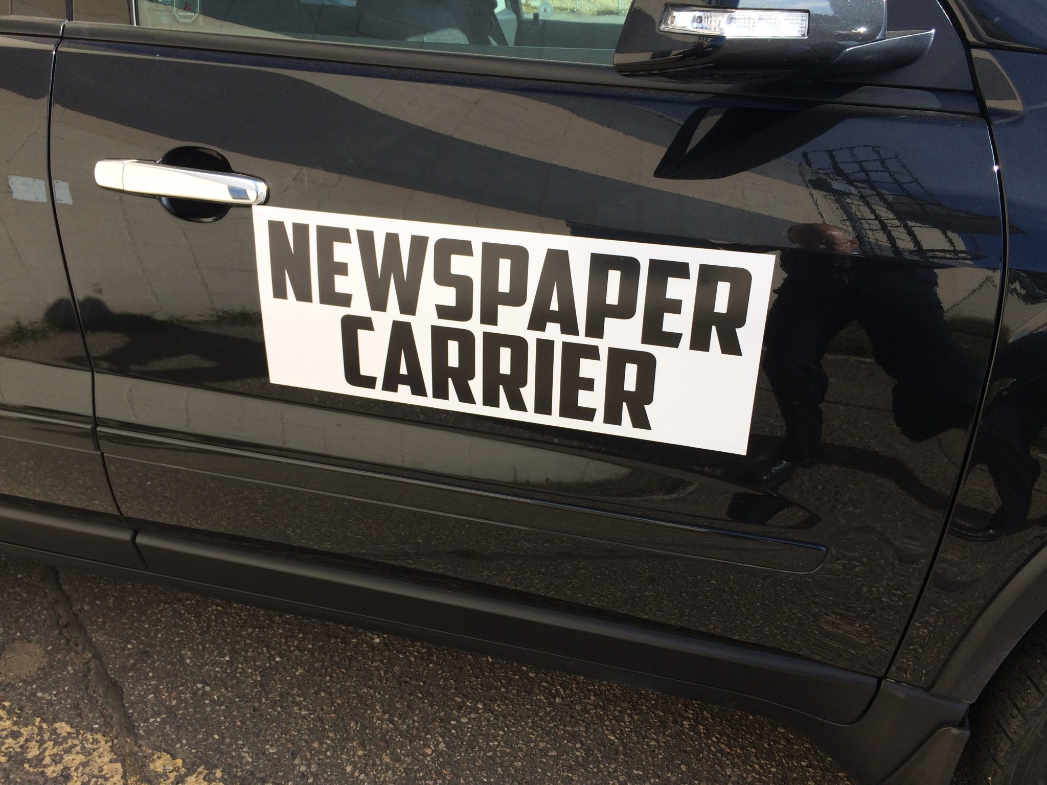 Magnetic Car Sign for Newspaper carrier in Warner Robins, GA